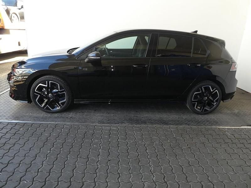 Gebraucht VW Golf VIII Sport 115 PS (84 kW) 2026 Schwarz  metallic Limousine