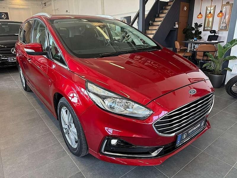 Rot Gebraucht 2021 Ford S-MAX Titanium Van / Kleinbus | € 18.990 (Guter Preis) - Bild 1/4