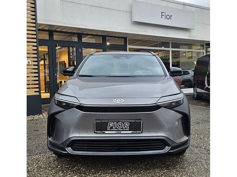 Gebraucht Toyota bZ4X 160 kW (218 PS) 2025 Grau SUV
