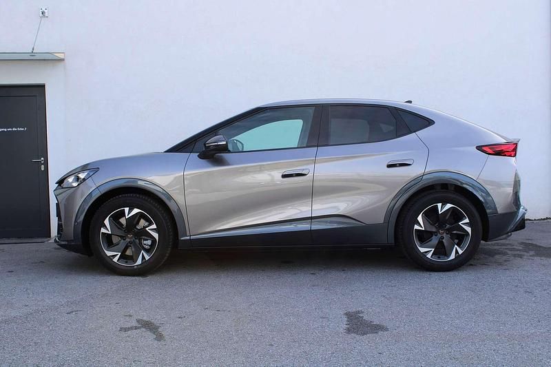 Gebraucht Cupra Tavascan 210 kW (286 PS) 2024 Beige SUV