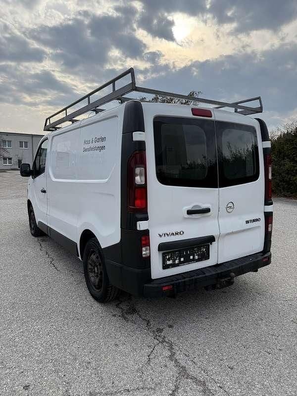Gebraucht Opel Vivaro 125 PS (91 kW) 2017 Van / Kleinbus