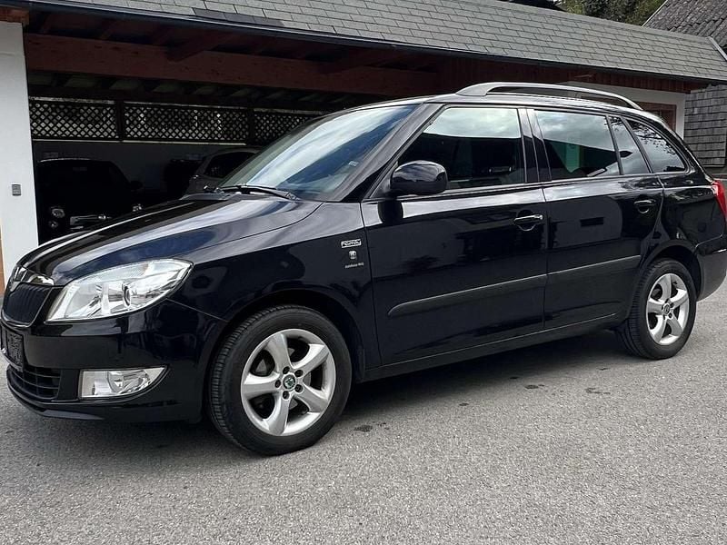 Gebraucht Skoda Fabia Family 86 PS (63 kW) 2012 Schwarz Kleinwagen