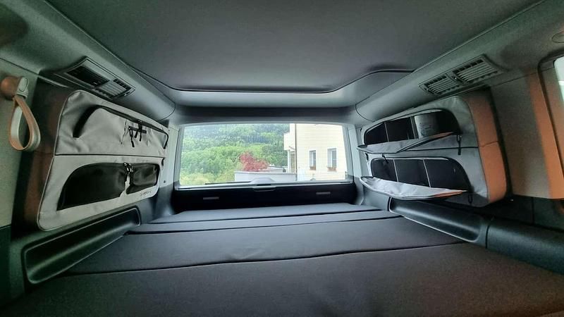 Gebraucht VW California Beach 150 PS (110 kW) 2021 Grau Van