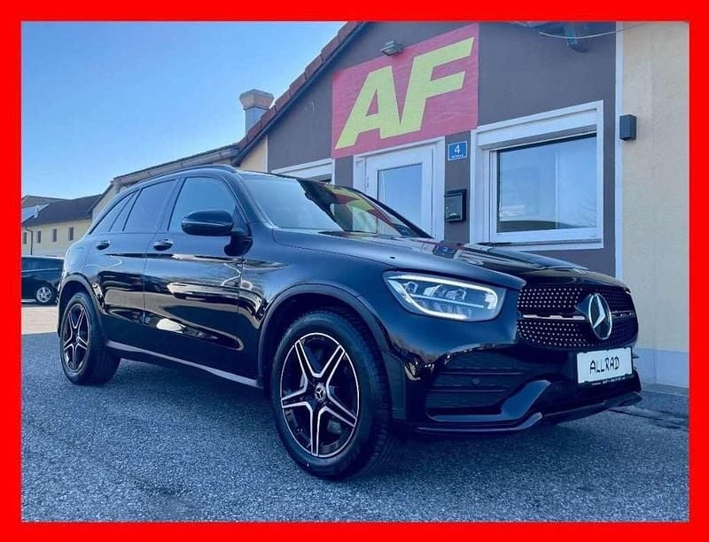 Schwarz Gebraucht 2022 Mercedes GLC200 AMG SUV | € 46.400 (Fairer Preis) - Bild 1/4