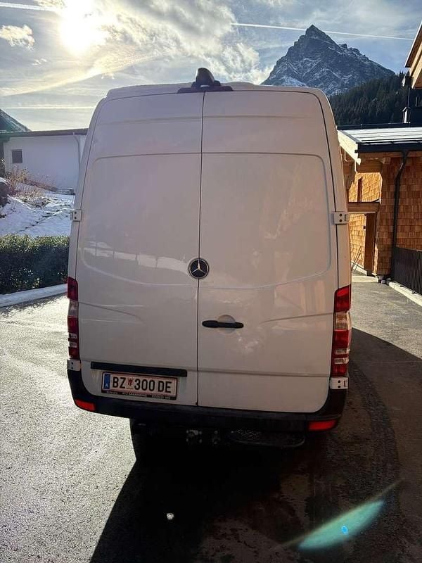 Weiß Gebraucht 2017 Mercedes Sprinter Van | € 26.800 (Teuer) - Bild 1/4