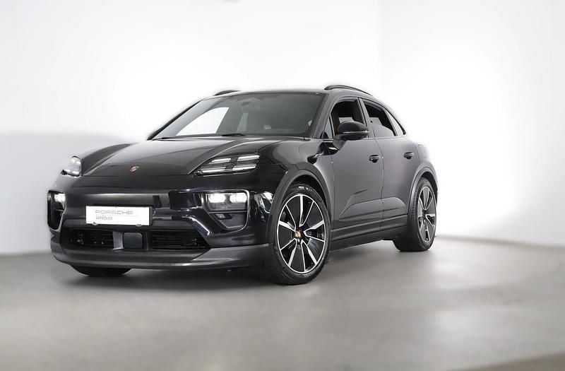 Schwarz metallic Gebraucht 2024 Porsche Macan SUV | € 99.900 - Bild 1/4