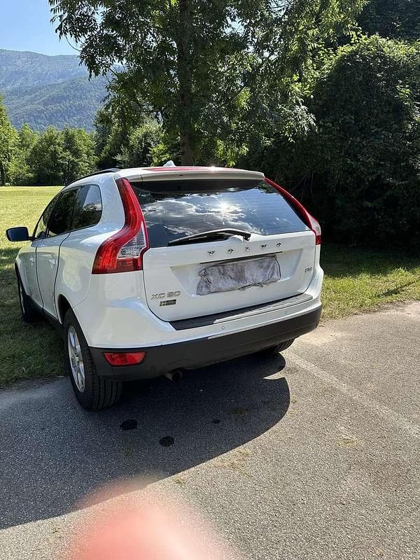 Gebraucht Volvo XC60 Kinetic 163 PS (119 kW) 2011 SUV