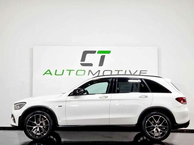Gebraucht Mercedes GLC300 AMG line 211 PS (155 kW) 2020 Weiß SUV