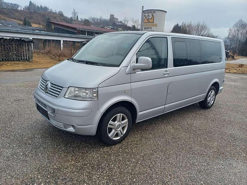 Silber Gebraucht 2007 VW Caravelle Comfortline Van / Kleinbus | € 16.000 (Etwas zu teuer) - Bild 1/4