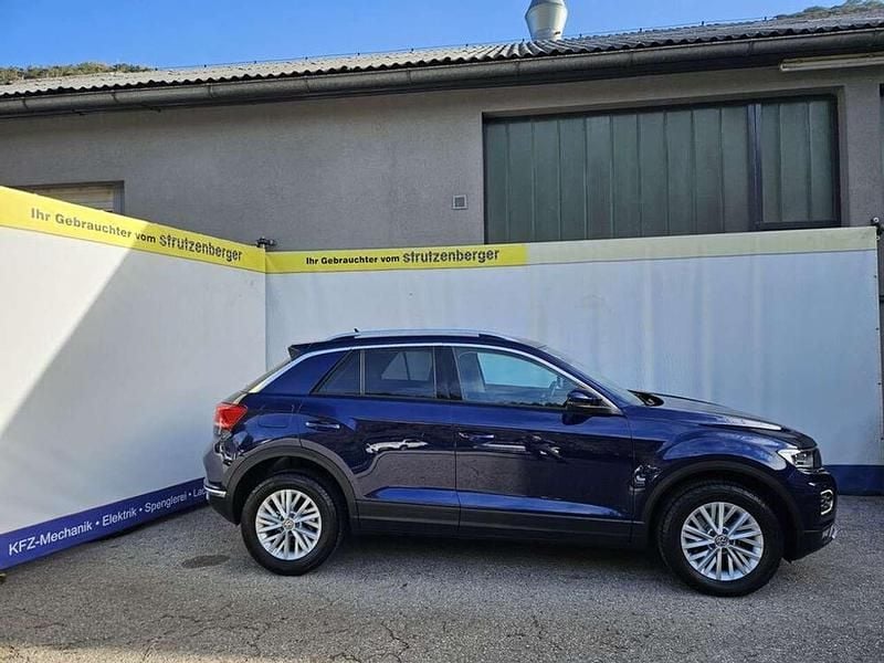 Blau Gebraucht 2018 VW T-Roc Design SUV | € 15.490 (Fairer Preis) - Bild 1/4