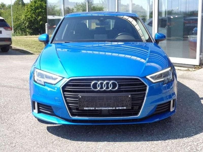 Gebraucht Audi A3 Sport 150 PS (110 kW) 2020 Blau Limousine