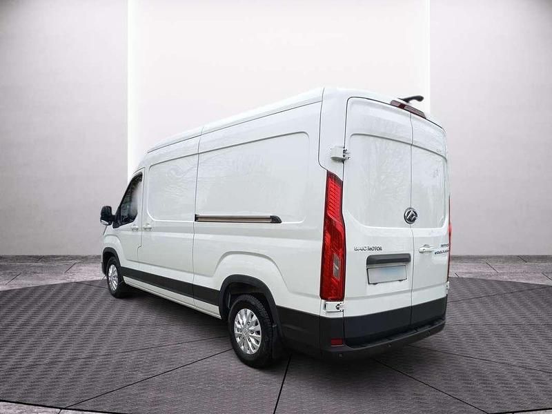 Neu Maxus eDeliver 9 150 kW (204 PS) 2025 Weiß Van