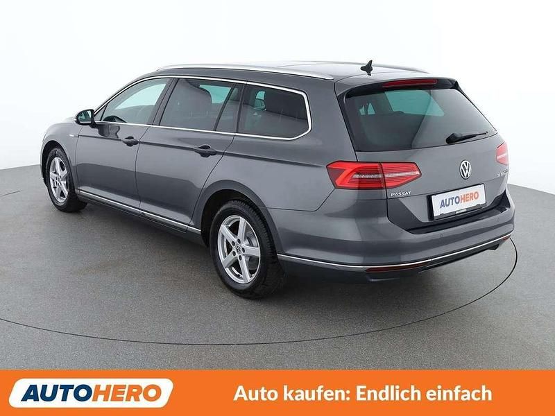 Gebraucht VW Passat Highline 150 PS (110 kW) 2016 Grau Kombi