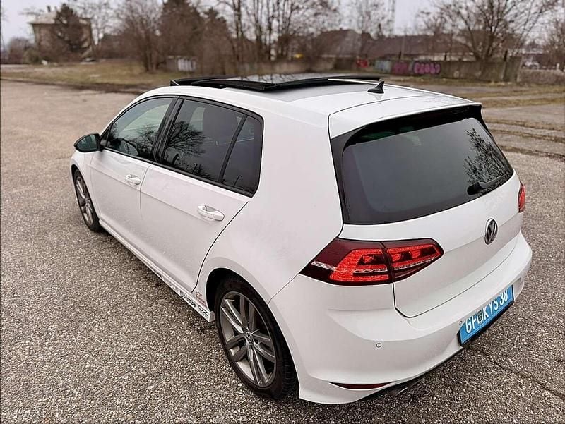Gebraucht VW Golf VII Highline 150 PS (110 kW) 2016 Schwarz Limousine