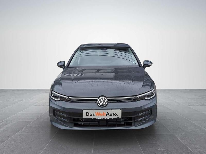 Neu VW Golf VIII 150 PS (110 kW) 2025 Grau Limousine