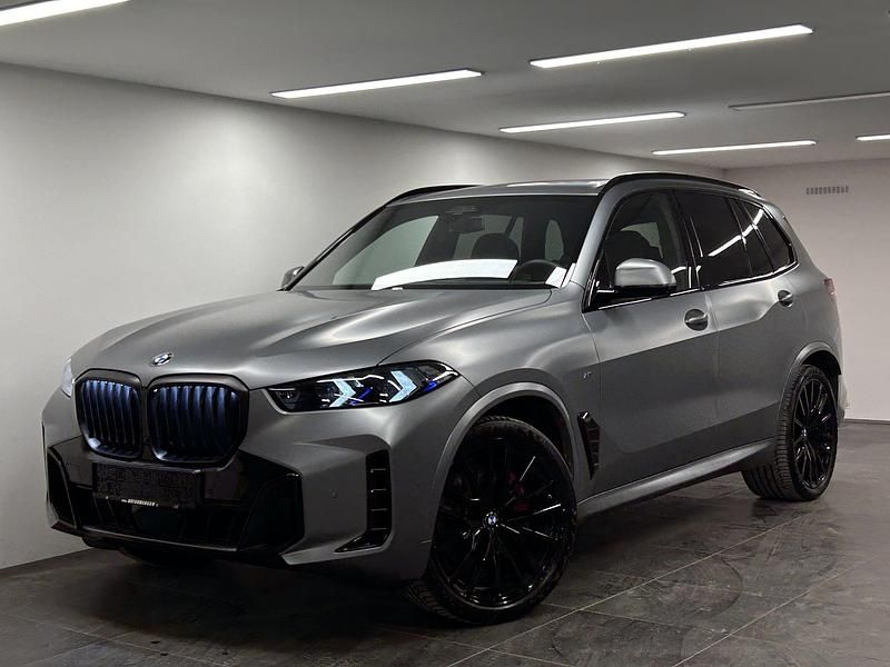 Gebraucht BMW X5 M Sport 298 PS (219 kW) 2025 Grau SUV