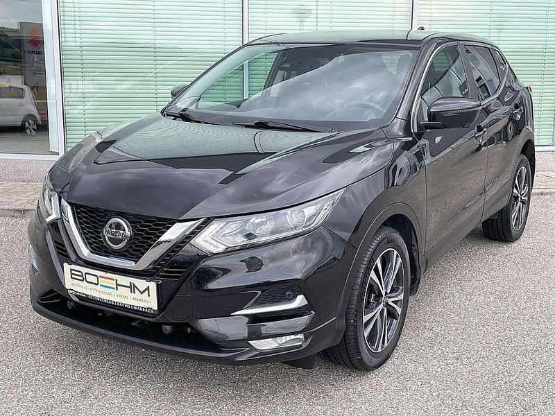 Schwarz Gebraucht 2020 Nissan Qashqai N-Connecta SUV | € 20.970 (Fairer Preis) - Bild 1/4