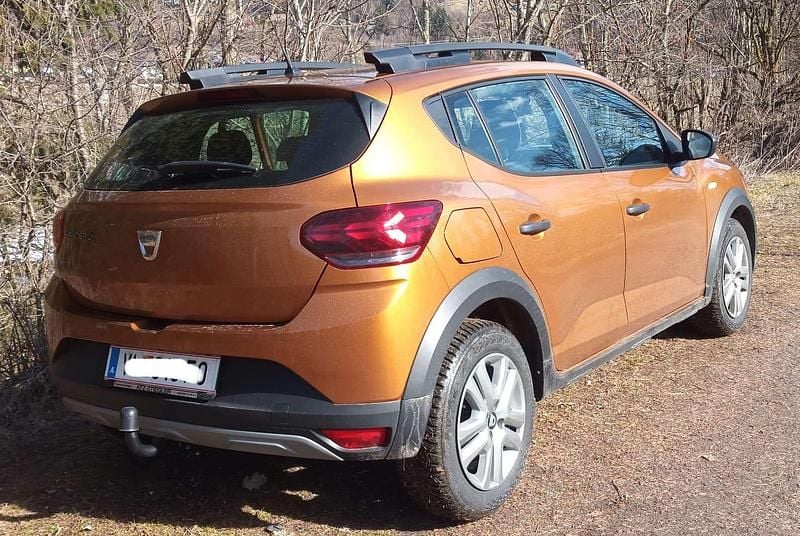 Gebraucht Dacia Sandero Essentiel 91 PS (66 kW) 2021 Orange Limousine