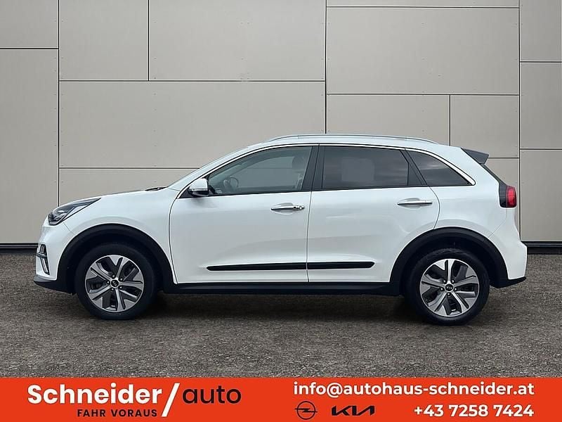 Gebraucht Kia e-Niro 150 kW (204 PS) 2021 Weiß SUV