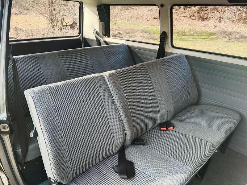 Gebraucht VW T3 69 PS (50 kW) 1990 Silber Van