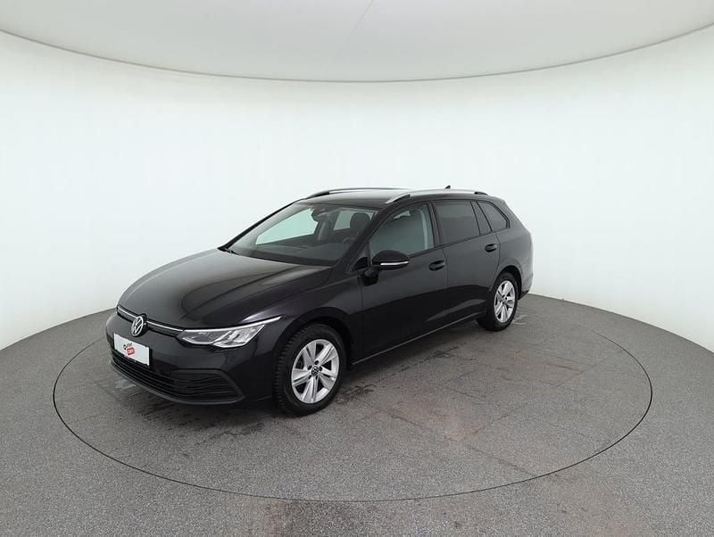 Gebraucht VW Golf VII Life 150 PS (110 kW) 2021 Schwarz  metallicperleffektno Kombi