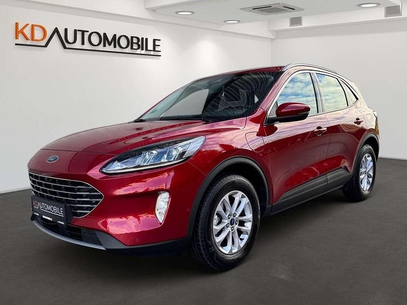 Gebraucht Ford Kuga Titanium 152 PS (111 kW) 2024 Rot SUV