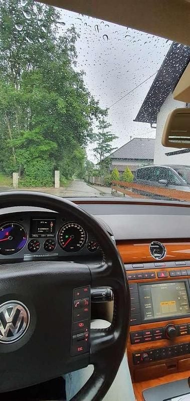 Schwarz Gebraucht 2006 VW Phaeton Limousine | € 3.000 - Bild 1/4