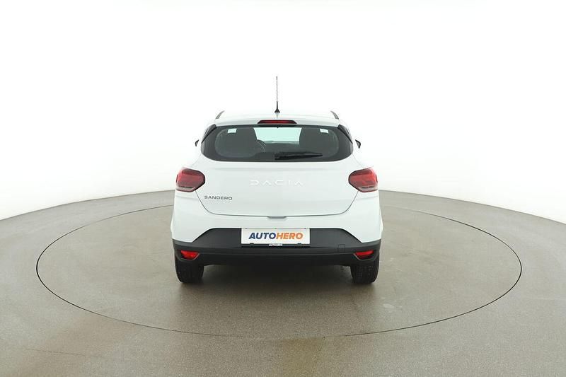 Gebraucht Dacia Sandero Essentiel 67 PS (49 kW) 2024 Weiß Limousine