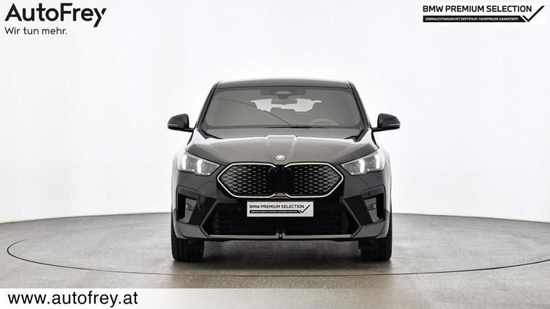 Gebraucht BMW iX2 Shadowline 225 kW (306 PS) 2025 Schwarz SUV