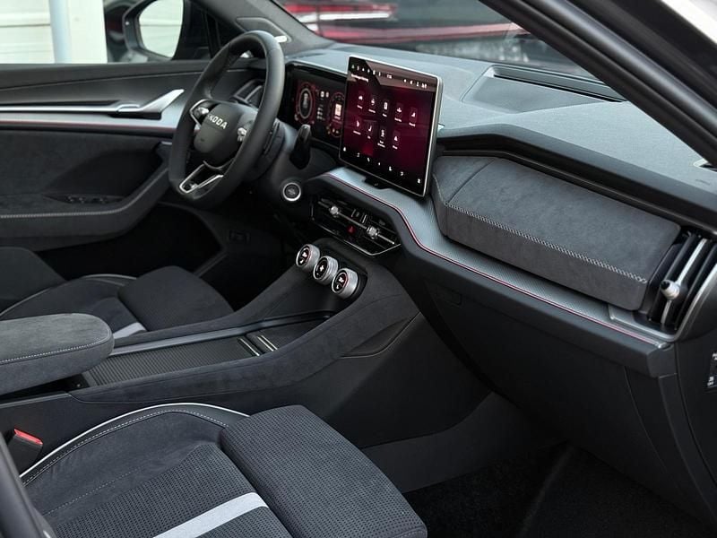 Neu Skoda Kodiaq SportLine 204 PS (150 kW) 2025 Grau SUV