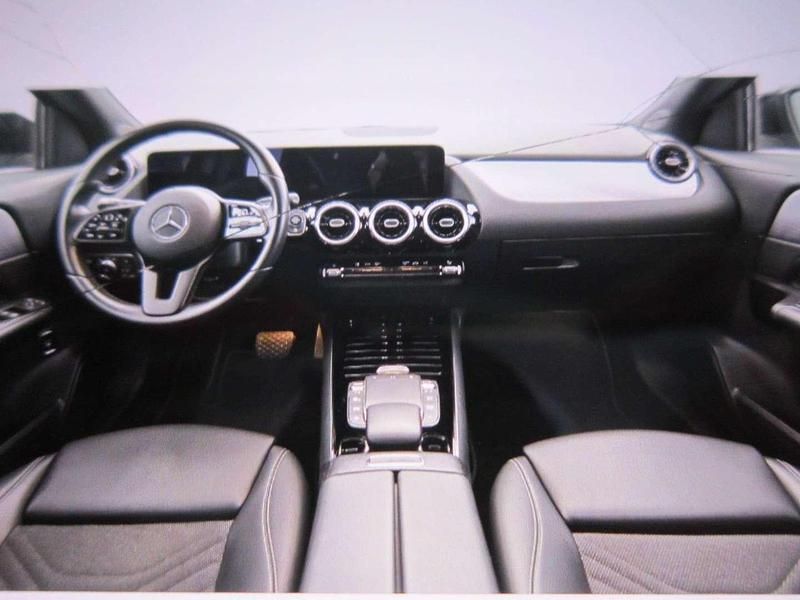 Gebraucht Mercedes GLA180 116 PS (85 kW) 2020 Schwarz SUV