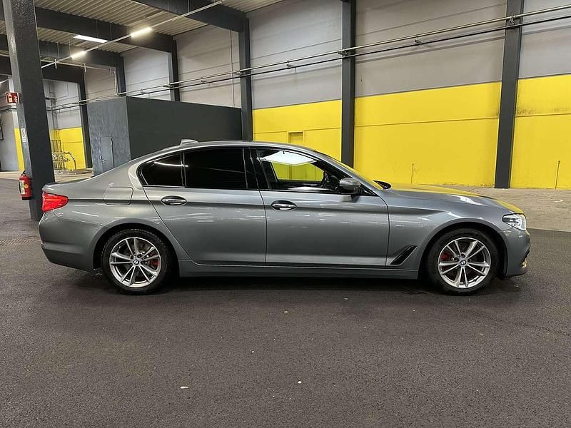 Gebraucht BMW 520 190 PS (139 kW) 2018 Grau Limousine