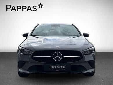 Gebraucht Mercedes CLA250e Shooting Brake Progressive 262 PS (192 kW) 2024 Mountaingrau metallic Kombi