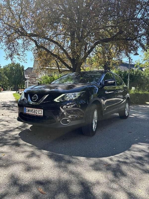 Gebraucht 2016 Nissan Qashqai N-Connecta SUV | € 14.000 (Fairer Preis) - Bild 1/4