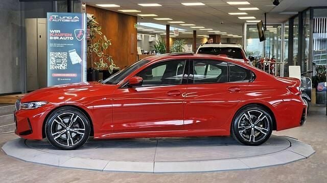 Gebraucht BMW 320 M Sport 190 PS (139 kW) 2024 Rot Limousine