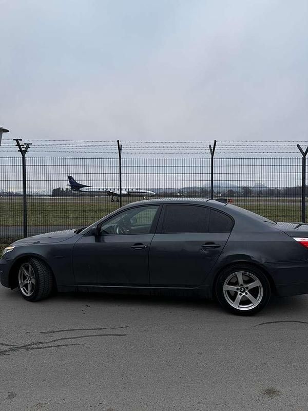 Gebraucht BMW 520 177 PS (130 kW) 2009 Limousine