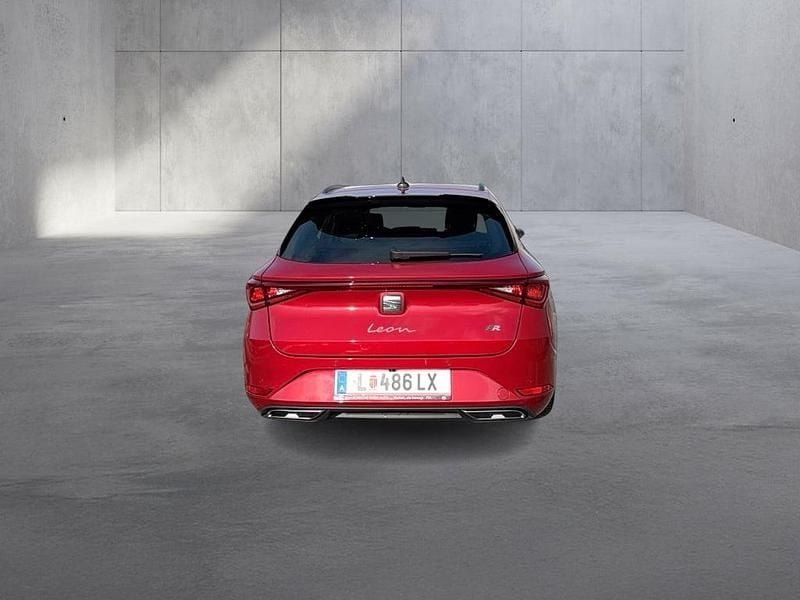 Gebraucht Seat Leon FR 115 PS (84 kW) 2026 Mittelrot  metallic Kombi