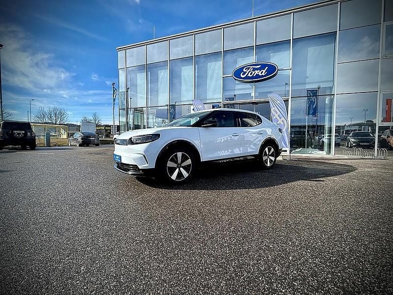 Neu Ford Capri Extended Range 210 kW (286 PS) 2026 Frozen white SUV