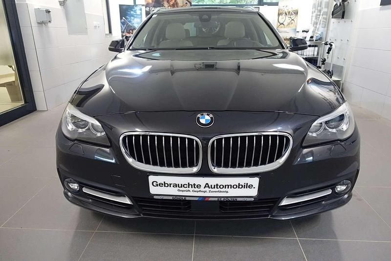 Gebraucht BMW 520 190 PS (139 kW) 2016 Grau Kombi