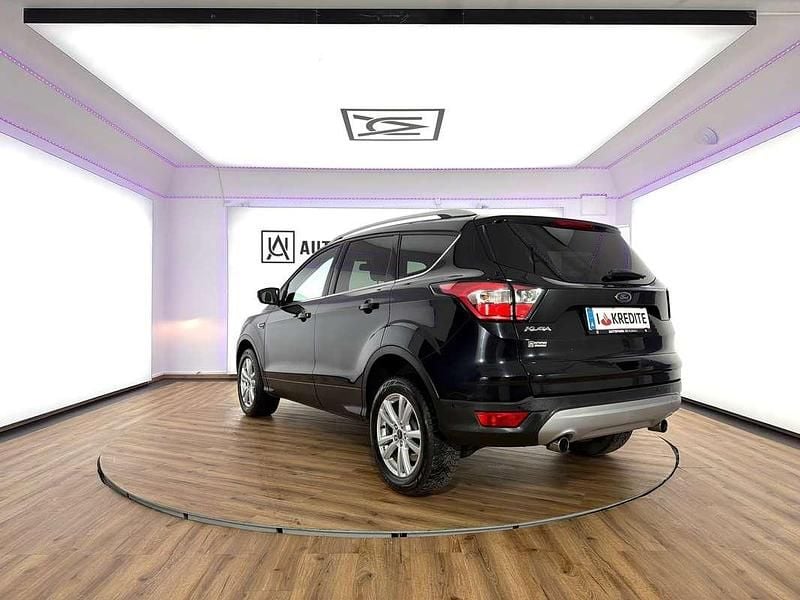 Gebraucht Ford Kuga Trend 120 PS (88 kW) 2017 Schwarz SUV