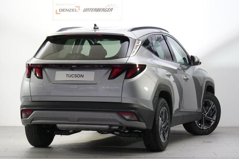 Neu Hyundai Tucson 160 PS (117 kW) 2025 Silber SUV