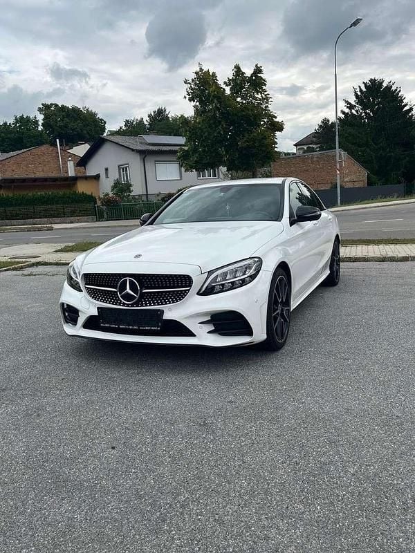 Gebraucht Mercedes C200 184 PS (135 kW) 2019 Limousine