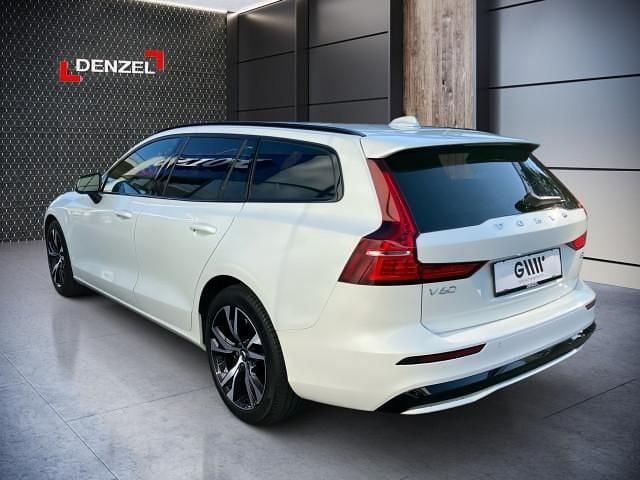 Gebraucht Volvo V60 Plus 197 PS (144 kW) 2023 Weiß Kombi