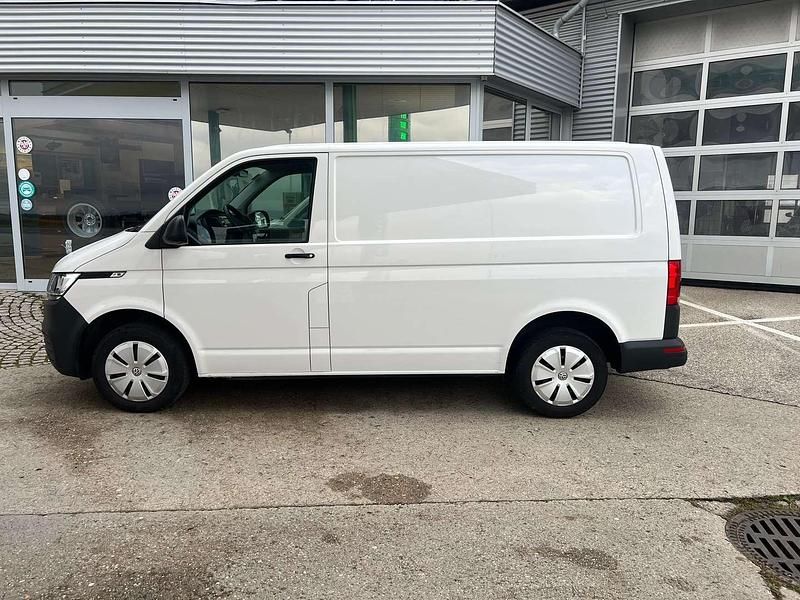 Gebraucht VW T6.1 150 PS (110 kW) 2021 Weiss  normal Van