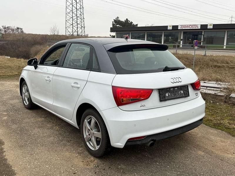 Gebraucht Audi A1 Basis 95 PS (69 kW) 2017 Weiß Kleinwagen