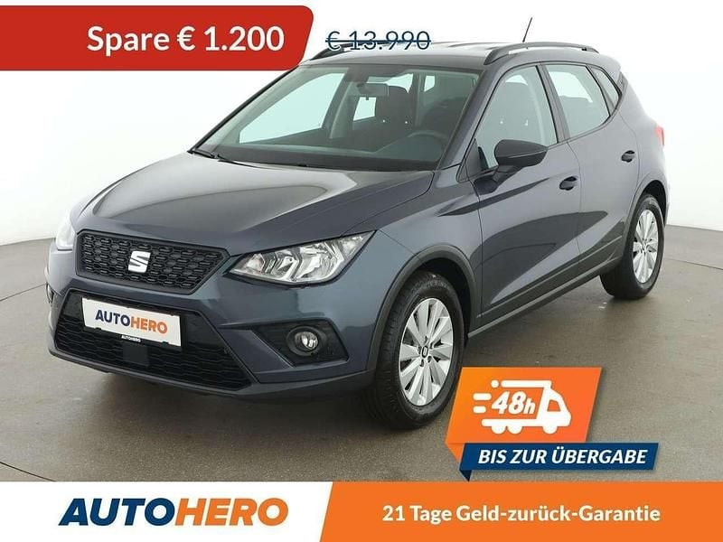 Grau Gebraucht 2020 Seat Arona Reference SUV | € 12.790 (Fairer Preis) - Bild 1/3