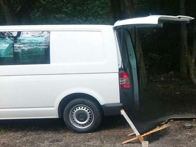 Gebraucht VW Transporter 102 PS (75 kW) 2014 Weiß Van