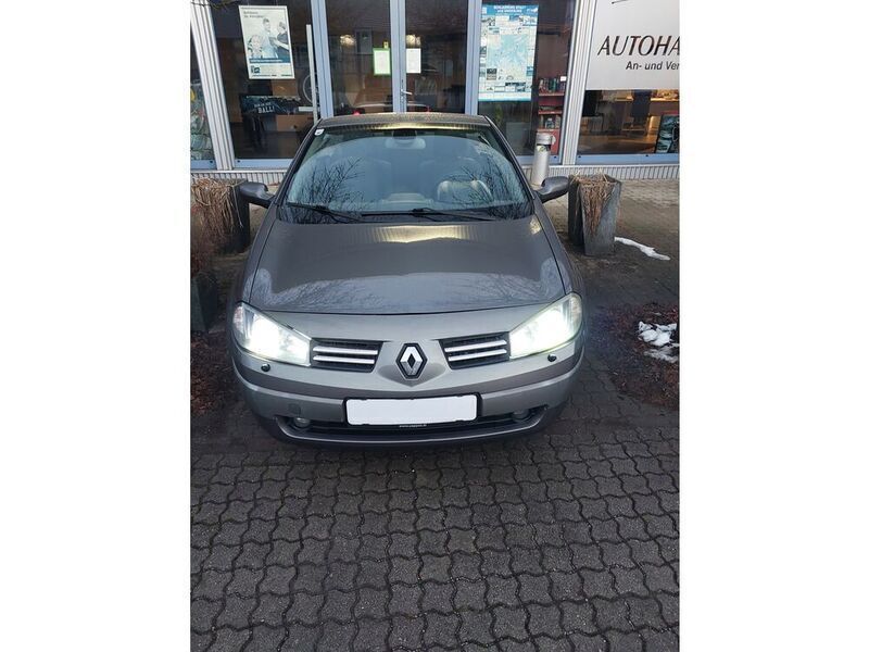 Gebraucht 2004 Renault Mégane Coupé Dynamique Coupé | € 1.000 - Bild 1/4