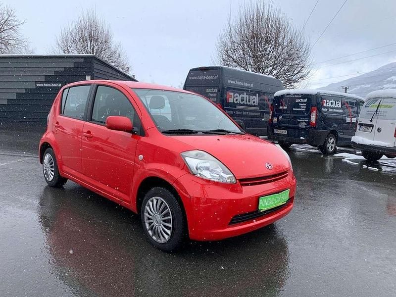 Gebraucht Daihatsu Sirion 87 PS (63 kW) 2006 Rot Kleinwagen