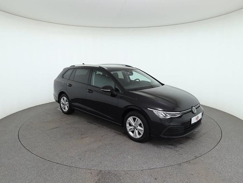 Gebraucht VW Golf VII Life 150 PS (110 kW) 2021 Schwarz  metallicperleffektno Kombi